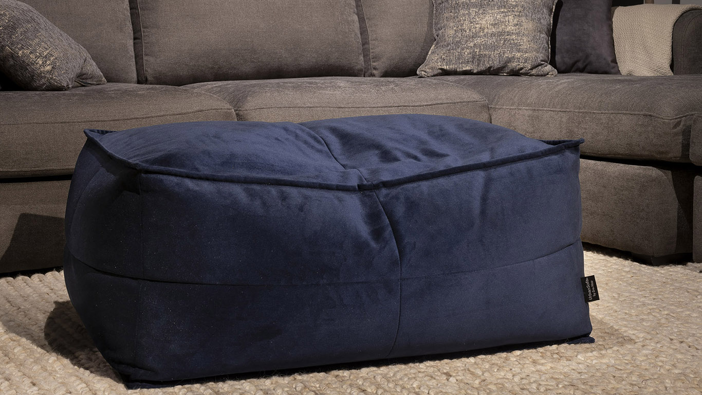 UrbanSofa Hunter Patch Napels Dark Blue 2 Website