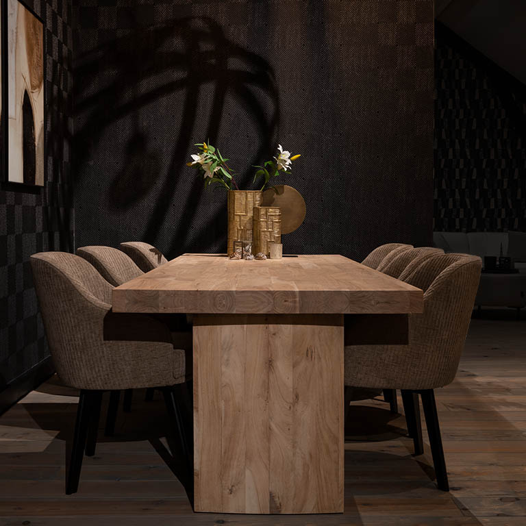 Bruuts Woodbury Stelvio Eettafel Woodbury Wooden Block Leg UrbanSofa Evan Eetkamerfauteuil Soho Taupe Vierkant