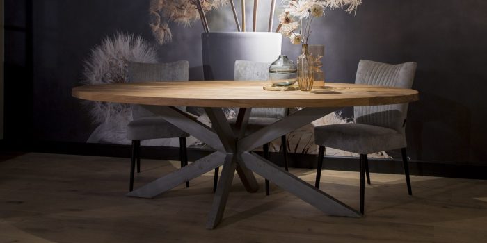 UrbanSofa-Cleveland-Eetkamerstoel-Castello-Grey-Romy-Eettafel-Spinpoot-Pure-Steel-2-Liggend UrbanSofa-Cleveland-Eetkamerstoel-Castello-Grey-Romy-Eettafel-Spinpoot-Pure-Steel-2-Liggend