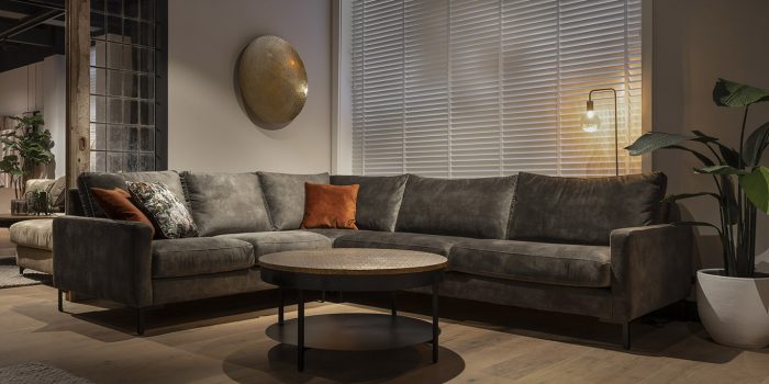 UrbanSofa-Gino-Casia-Hoekbank-Vienna-Petrol-Andalusie-Gold-Salontafel-Liggend UrbanSofa-Gino-Casia-Hoekbank-Vienna-Petrol-Andalusie-Gold-Salontafel-Liggend