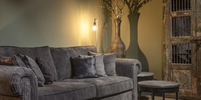 UrbanSofa-San-Remo-Casia-Sofa-Corduroy-Grey-Andalusie-Silver-Salontafel-Met-Onderblad-Vierkant (1) UrbanSofa-San-Remo-Casia-Sofa-Corduroy-Grey-Andalusie-Silver-Salontafel-Met-Onderblad-Vierkant (1)